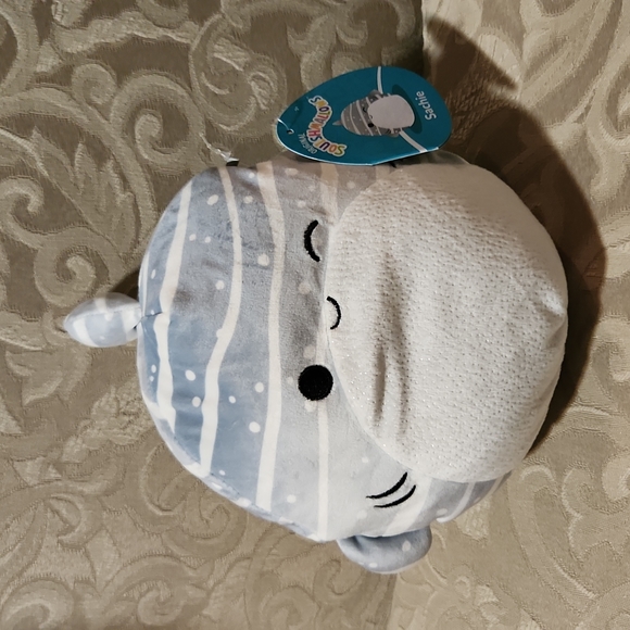 Squishmallows Other - Squishmallows sachie shark 8 inch